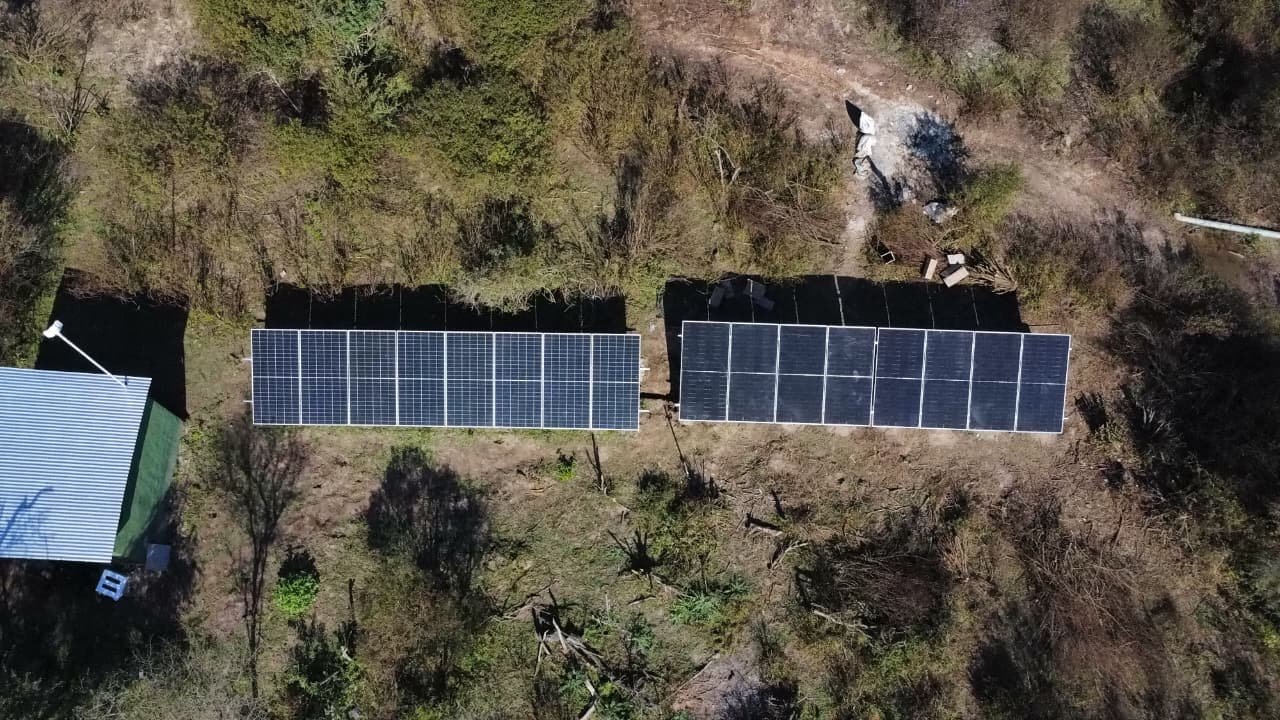 Sistema Off-Grid para Lodge de Montaña