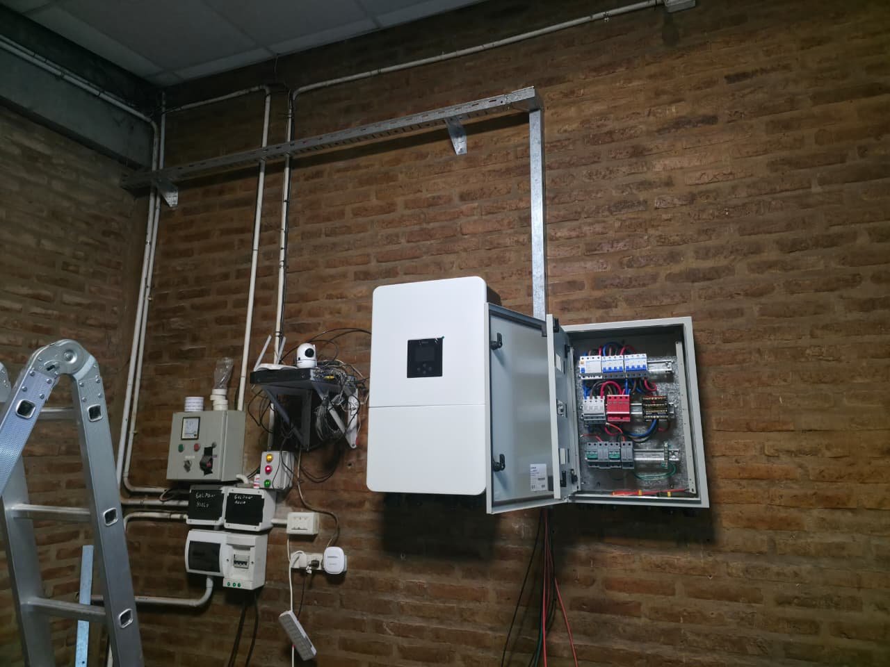 Sistema Híbrido en Planta de Tratamiento de Agua